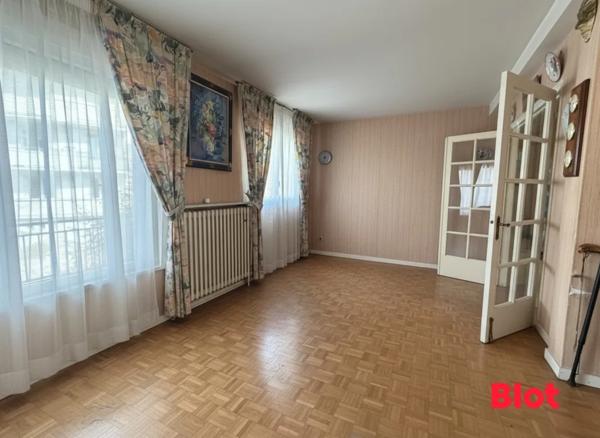 Maison 6 pièce(s)