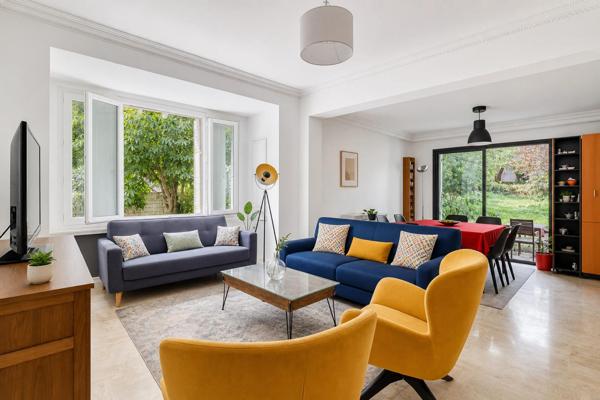 Maison
         7 pièces
        - 150 m² 558 000 € *