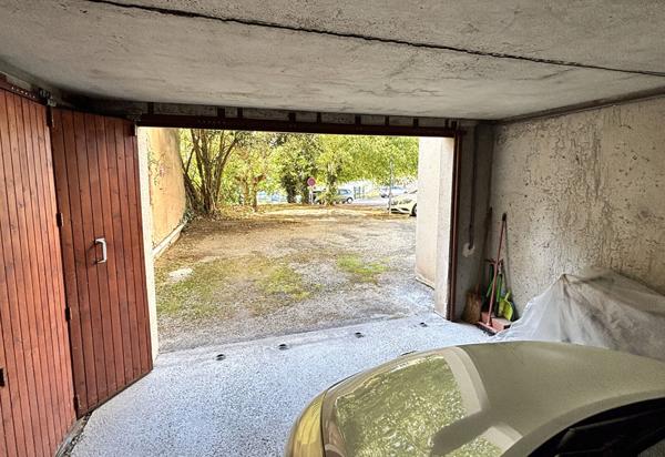 Parking / box de 21 m² Montauban centre-ville
