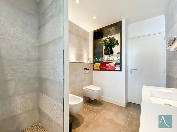 Maison de maître rénovée 19ème - 244 m² - Jardin paysager 850 m² - 5 chambres - Hyper centre - Etrechy 91580