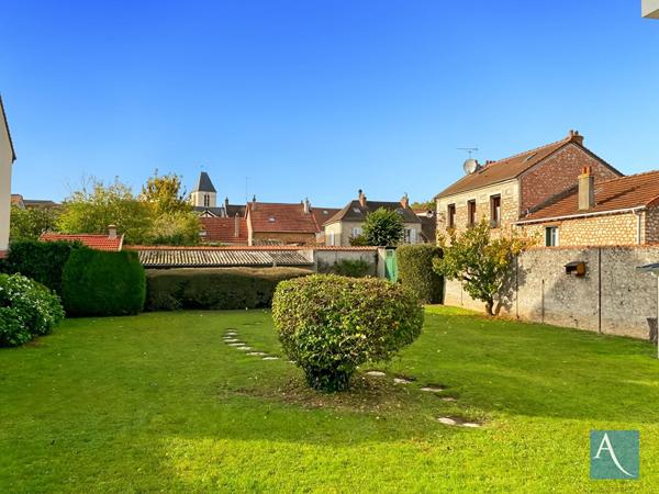 Maison de maître rénovée 19ème - 244 m² - Jardin paysager 850 m² - 5 chambres - Hyper centre - Etrechy 91580