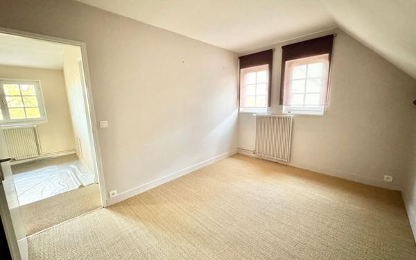 Maison à louer    5 pièces •  Saint-Georges-sur-Eure