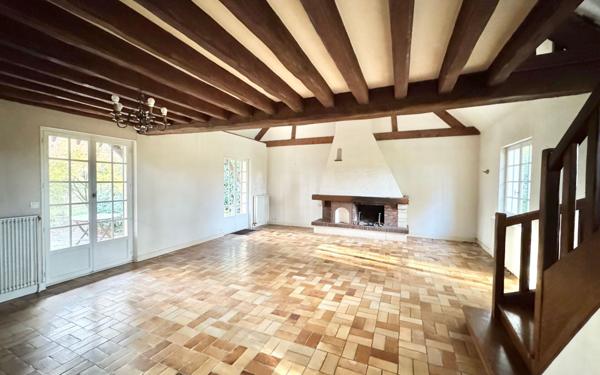 Maison à louer    5 pièces •  Saint-Georges-sur-Eure