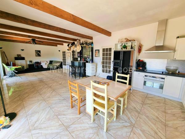 Villa 4 faces de type 4