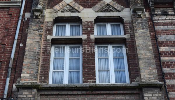 MAISON DE MAITRE MITOYENNE 3 CHAMBRES JARDIN SECTEUR MUSEE