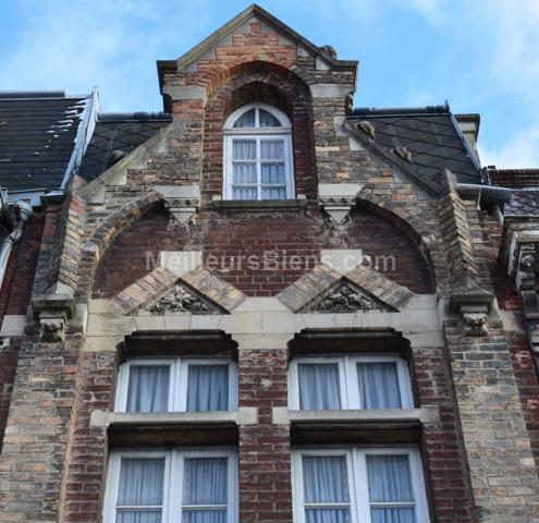 MAISON DE MAITRE MITOYENNE 3 CHAMBRES JARDIN SECTEUR MUSEE