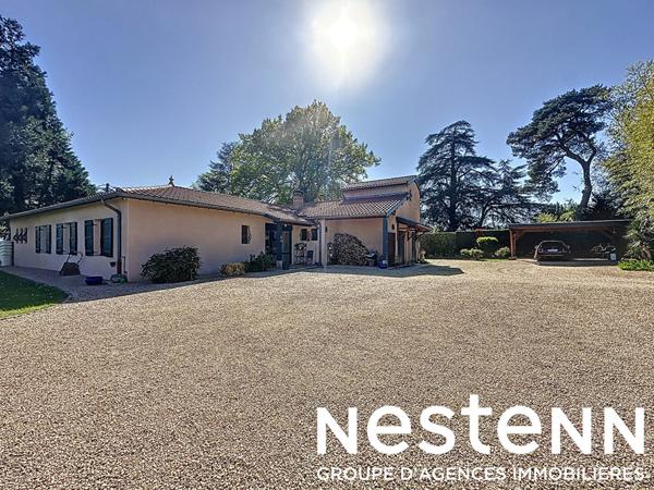 Propriété d'architecte avec cadre d'exception - 69220 BELLEVILLE EN BEAUJOLAIS