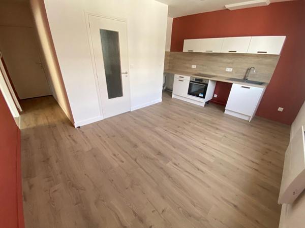 A LOUER : T3 à Lille • avenue de Dunkerque - LOMME • 692 € CC • Réf. 801