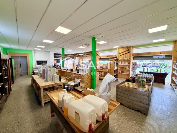 Murs commerciaux 160 m² – 9% rendement