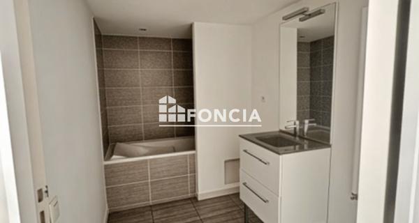 À vendre Appartement 2 pièces 38 m² - Saint-étienne 42000