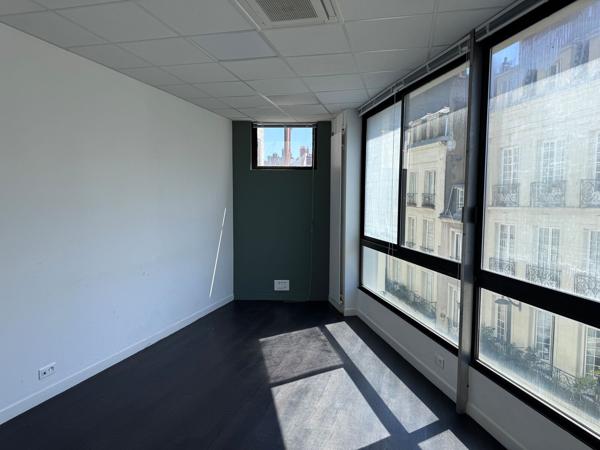 Bureaux à louer à Nantes hyper centre avec triple exposition lumineuse