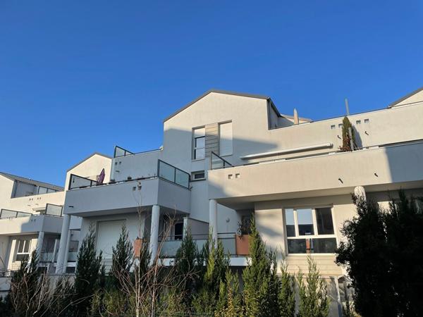 Appartement Échirolles 64.8 m2