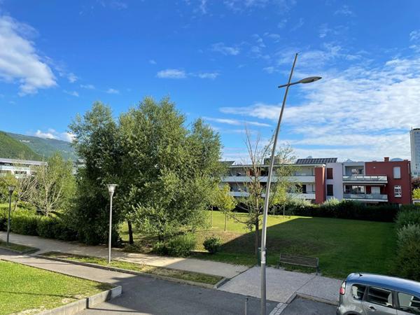 Appartement Échirolles 64.8 m2