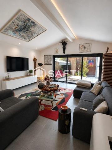 VILLA  PRESTIGE DE 4 CHAMBRES AVEC PISCINE COUVERTE