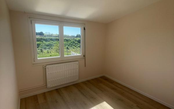 Maison à louer    4 pièces •  Cosne-Cours-sur-Loire