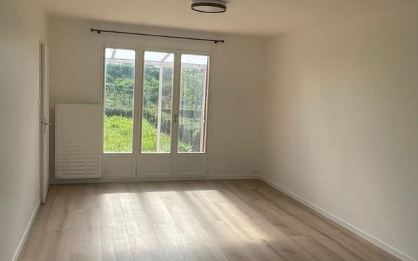 Maison à louer    4 pièces •  Cosne-Cours-sur-Loire