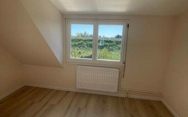 Maison à louer    4 pièces •  Cosne-Cours-sur-Loire