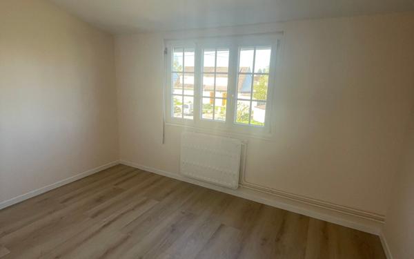 Maison à louer    4 pièces •  Cosne-Cours-sur-Loire