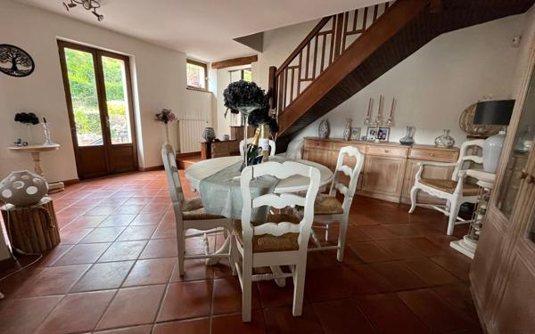 Maison à vendre    5 pièces • 180,68 m2 Gallardon