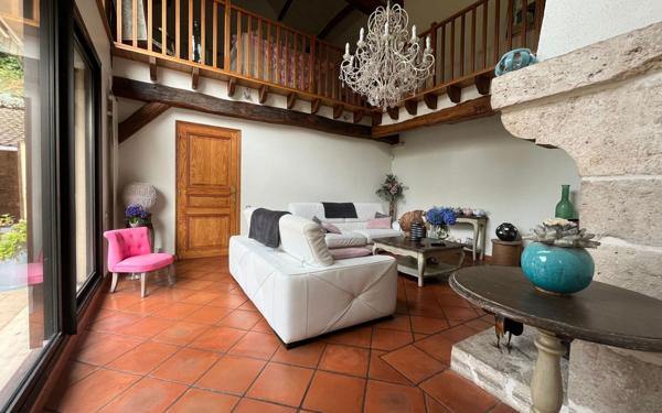 Maison à vendre    5 pièces • 180,68 m2 Gallardon