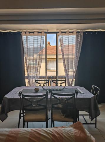 T3 de 75 M² Loué 960 CC + Pkg Privé + Grenier