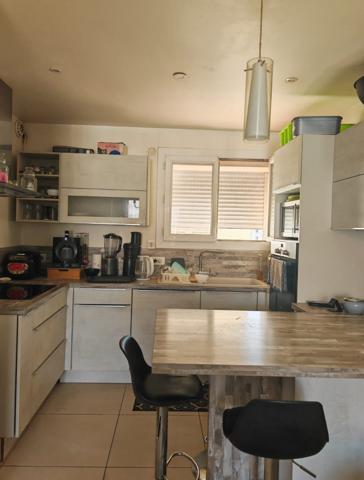 T3 de 75 M² Loué 960 CC + Pkg Privé + Grenier