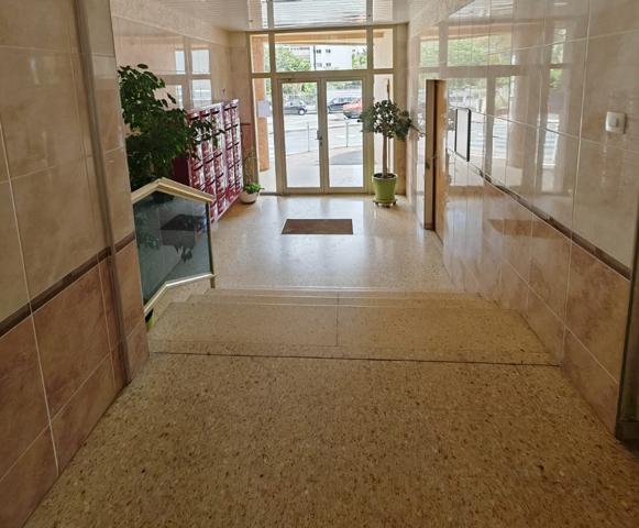 T3 de 75 M² Loué 960 CC + Pkg Privé + Grenier