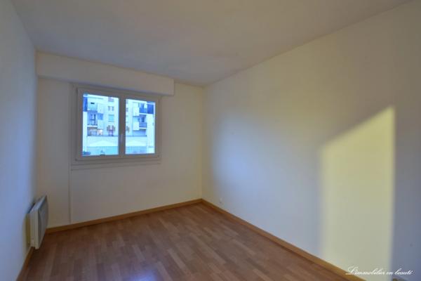 Département Essonne (91),à vendre à SAVIGNY SUR ORGE proche RER C appartement 4 pièces de 80,86 m² loi carrez avec double box en sous-sol (10m x 2.5m) et cave