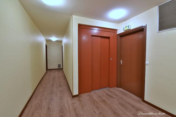 Département Essonne (91),à vendre à SAVIGNY SUR ORGE proche RER C appartement 4 pièces de 80,86 m² loi carrez avec double box en sous-sol (10m x 2.5m) et cave