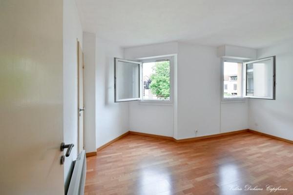 Département Essonne (91),à vendre à SAVIGNY SUR ORGE proche RER C appartement 4 pièces de 80,86 m² loi carrez avec double box en sous-sol (10m x 2.5m) et cave