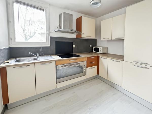 T3 53.60m² MEUBLE+ balcon + parking