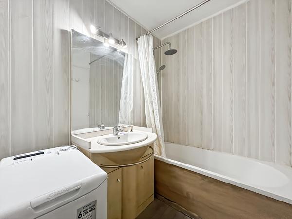 T3 53.60m² MEUBLE+ balcon + parking