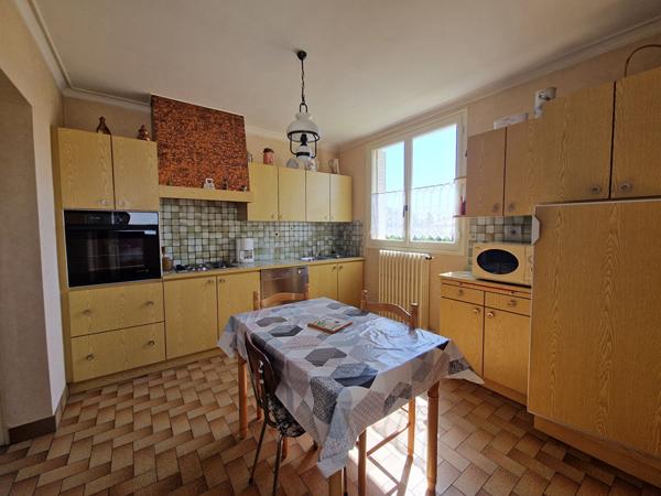 Maison Saint Sebastien Sur Loire 4 chambres, bureau