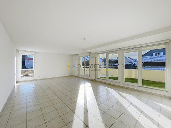 LINGOLSHEIM - Spacieux 4P avec terrasse