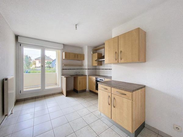 LINGOLSHEIM - Spacieux 4P avec terrasse