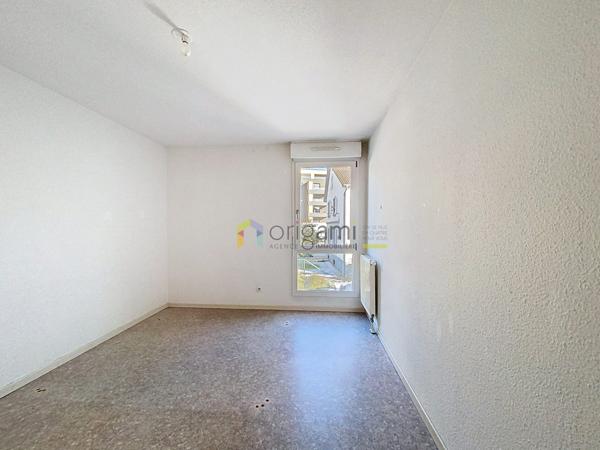 LINGOLSHEIM - Spacieux 4P avec terrasse