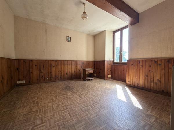 Maison en pierre avec grange et dépendances  Saint-Sylvestre-sur-Lot (47140)