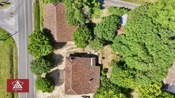 Maison en pierre avec grange et dépendances  Saint-Sylvestre-sur-Lot (47140)