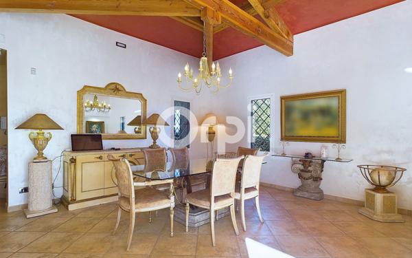 Maison à vendre    4 pièces • 141 m2 Mandelieu-la-Napoule