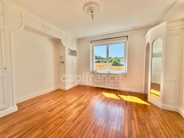 LANDERNEAU, MAISON FAMILIALE HORS LOTISSEMENT, 5 CHAMBRES, REZ DE JARDIN, GÉOTHERMIE, POELE