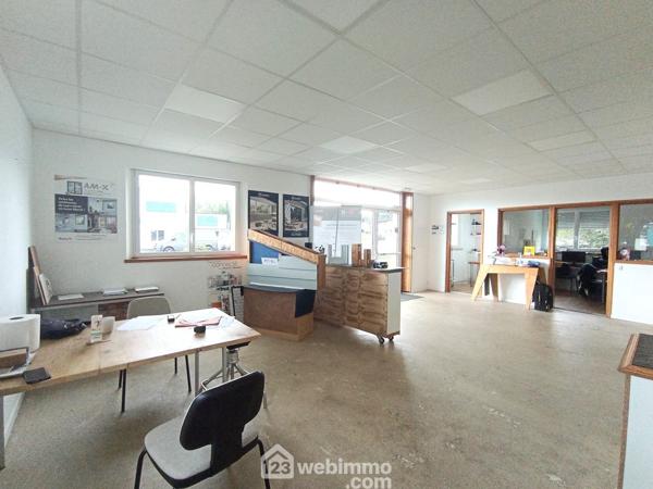 Immeuble 480 m² à Rostrenen 22110