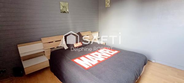 Maison surélevé avec beau potentiel