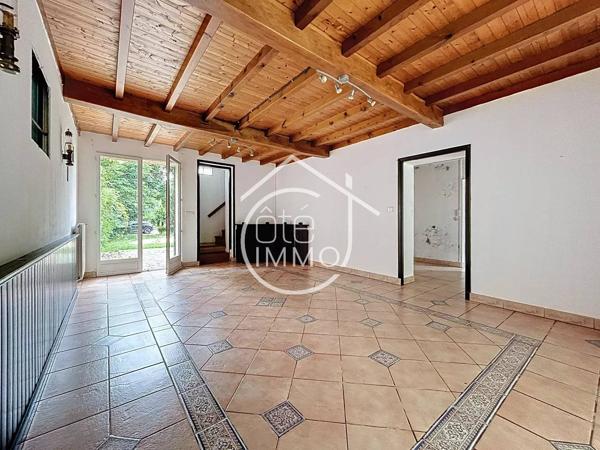 Saint Terre : Maison avec accès privatif à la Dordogne