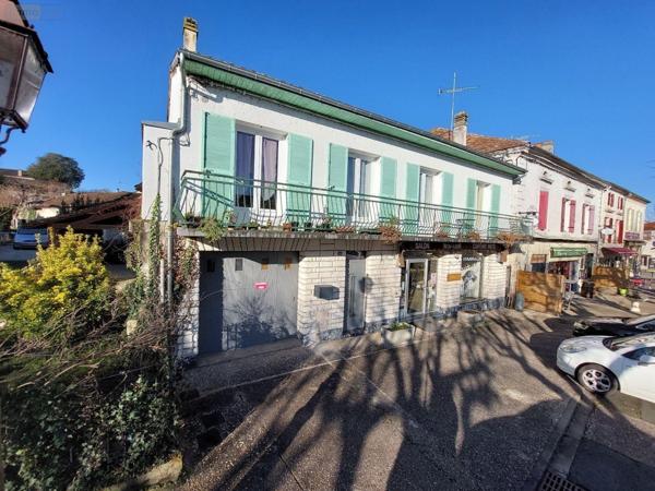 Immeuble de rapport à vendre à Tocane-Saint-Apre en Dordogne (24350), ref : 18113/90