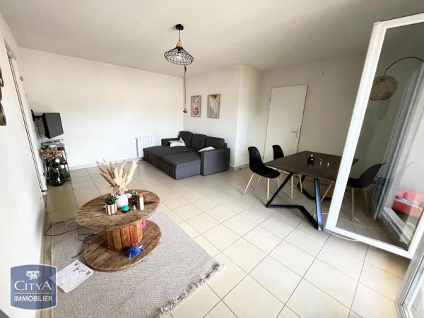 Appartement à louer 3 pièces 64.46m² Lons-le-Saunier (39000)