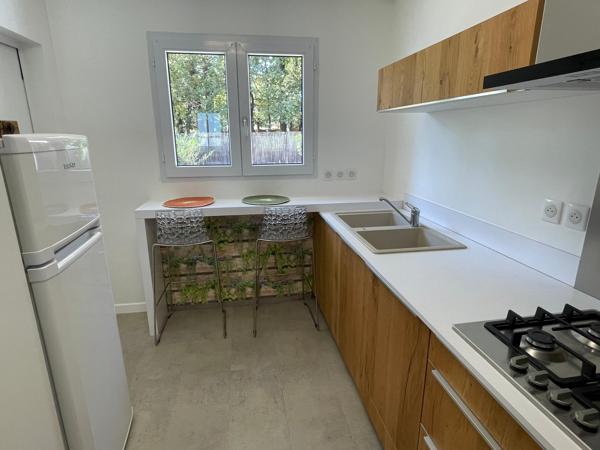 Maison joliment rénovée au calme à Lège
