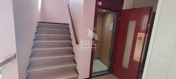 Appartement Dole 5 pièces  108 m2, résidence sécurisée + box + parking + cave+ grenier