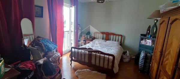 Appartement Dole 5 pièces  108 m2, résidence sécurisée + box + parking + cave+ grenier