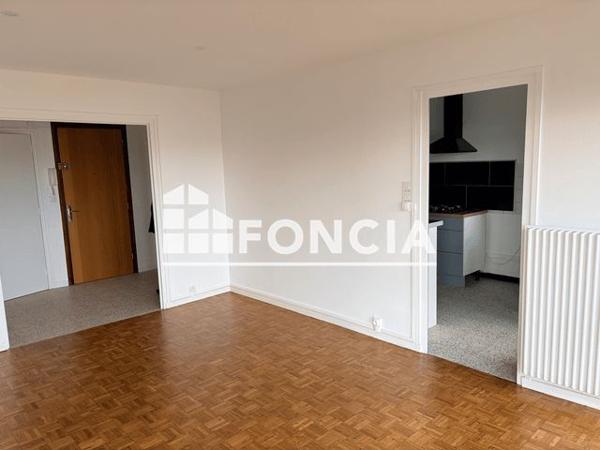 Location Appartement 3 pièces 68.3 m² - LA FEUILLETIERE TOUR 4 Villars 42390