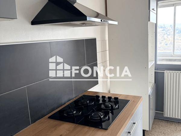 Location Appartement 3 pièces 68.3 m² - LA FEUILLETIERE TOUR 4 Villars 42390